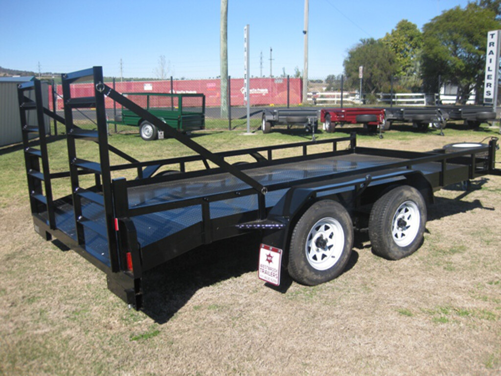 Car Carrier With Beaver Tail 1