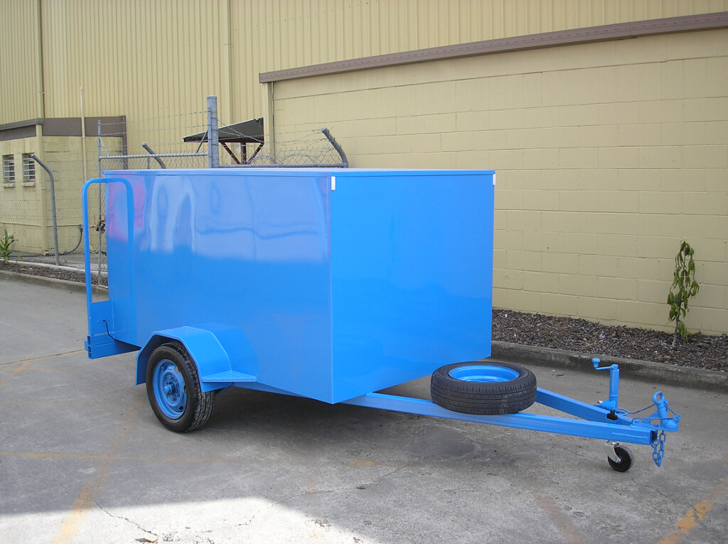Single Axle With Liftup Rear Door