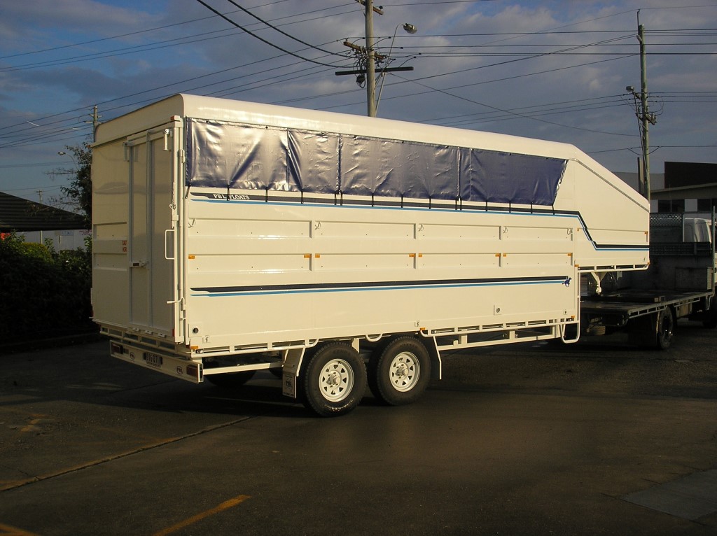 7800x2460 Gooseneck and Crate, 4.49t 1