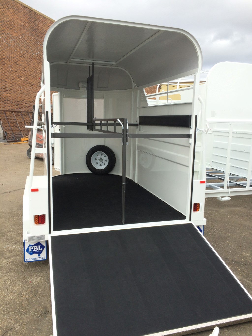 Standard S Model Float Side Padding Pbl Trailers And Horse Floats