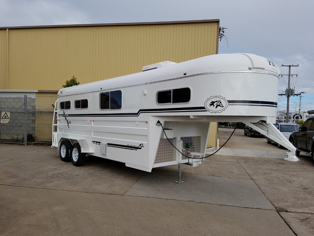 Enclosed Gooseneck with Roof Mounted Aircon